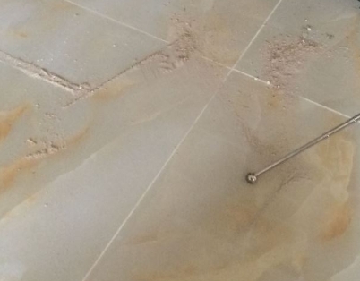 爱辉瓷砖空鼓维修公司分享粘合剂选择不当在瓷砖铺贴过程中可能导致以下问题
